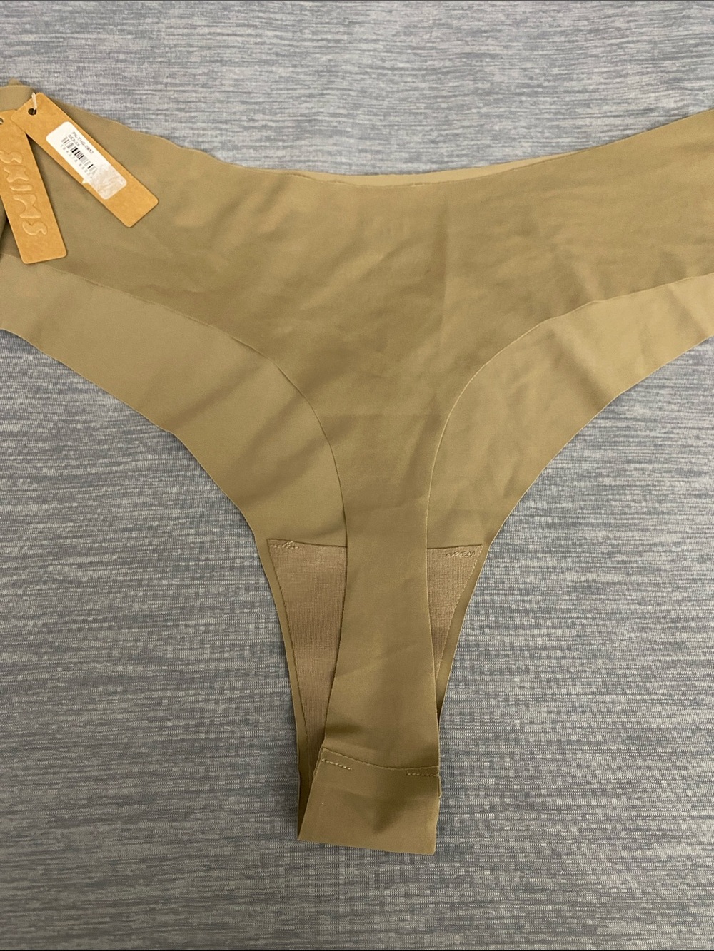 3/$30 SKIMS Seamless Thong Panty in Tan - Picture 4 of 4
